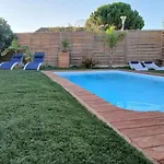 Vila Air-conditioned With Pool *
