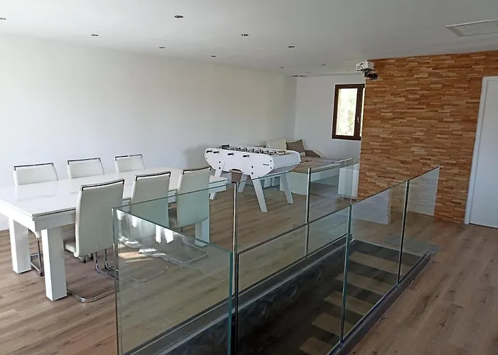 Air-conditioned With Pool Villa *