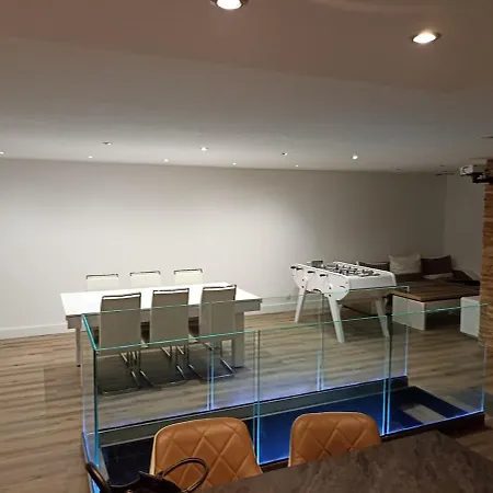 Air-conditioned With Pool *