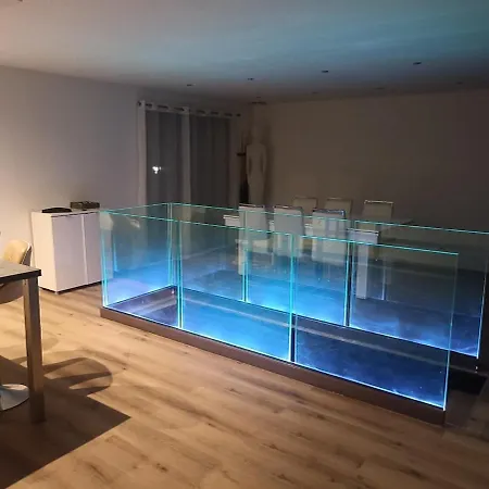 Air-conditioned With Pool * Mèze