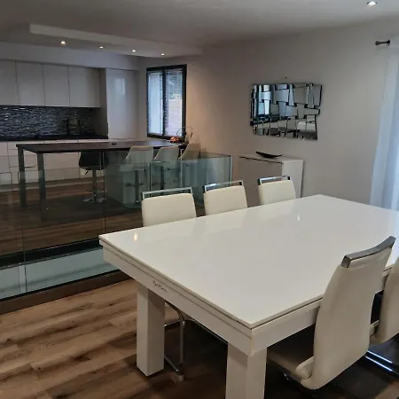 Air-conditioned With Pool Villa *