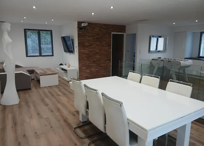 Villa Air-conditioned With Pool *